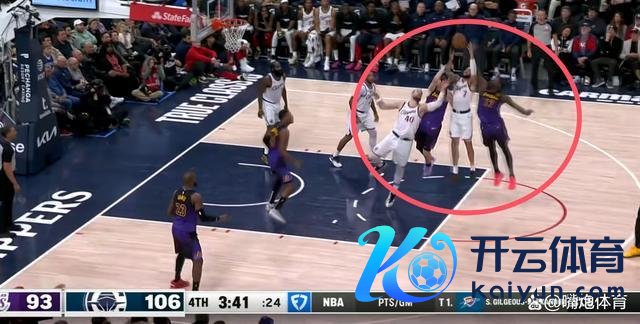 你然而湖东说念主的宝贝呀!里夫斯抢篮板时膝盖被撞失慎受伤奏凯下场 詹皇痛失第三巨头